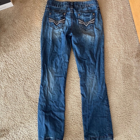 Guess Jeans - Picture 2 of 4